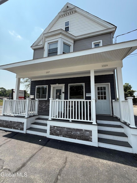 1317 Lower Broadway, Schenectady, NY 12306
