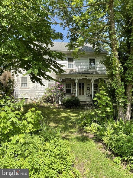 1018 Ye Greate St, Greenwich, NJ 08323