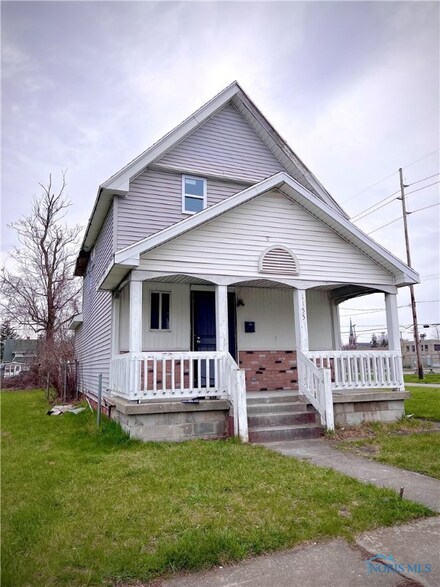 1155 Pinewood Ave, Toledo, OH 43607