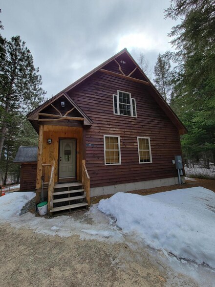 9 Cartullo Rd, Coplin Plantation, ME 04982