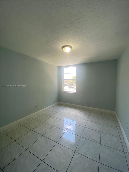 1885 W 56th St Unit 208, Hialeah, FL 33012