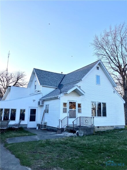 601 W Merrin St, Payne, OH 45880