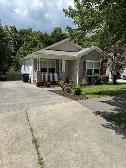 3330 Belle Ave NE, Roanoke, VA 24012