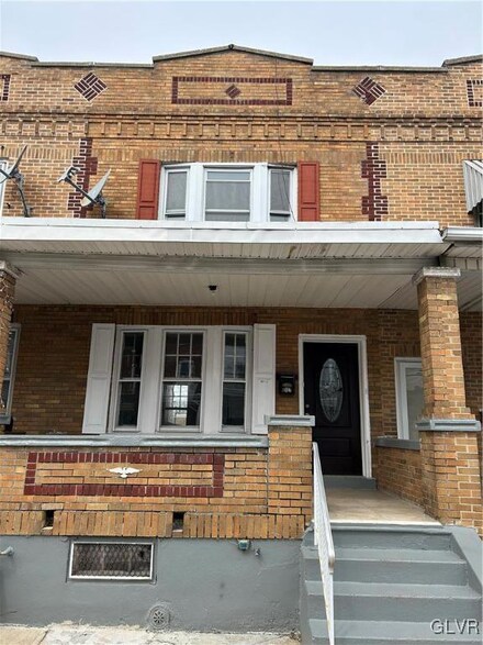 387 W Greenleaf St, Allentown, PA 18102