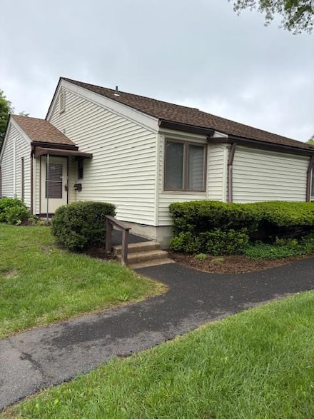 40 Jefferson Oval Unit A, Yorktown Heights, NY 10598