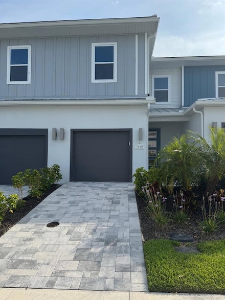 7810 Spectrum Dr, Kissimmee, FL 34747