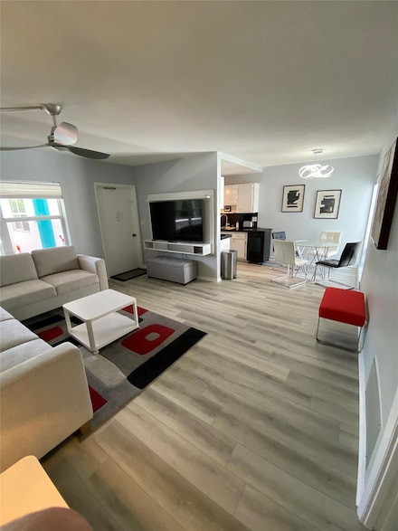 224 Hibiscus Ave Unit 253, Lauderdale By the Sea, FL 33308