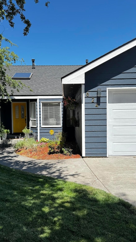 624 NE Tracker Ct, Bend, OR 97701