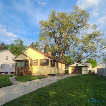 1821 Winston Blvd, Toledo, OH 43614