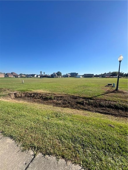 4296 Force Dr, Bourg, LA 70343