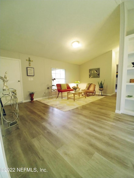 2226 Glen Gardner Dr, Jacksonville, FL 32246