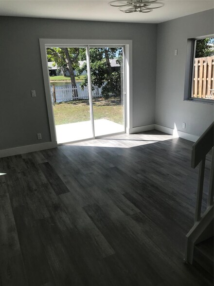 6076 Strawberry Fields Way, Lake Worth, FL 33463
