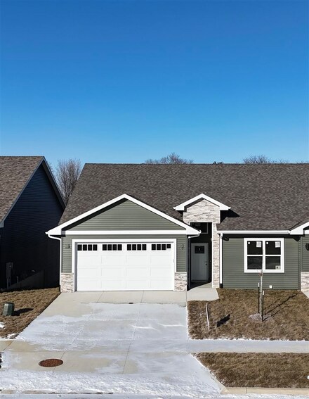 323 Elm St, West Branch, IA 52358