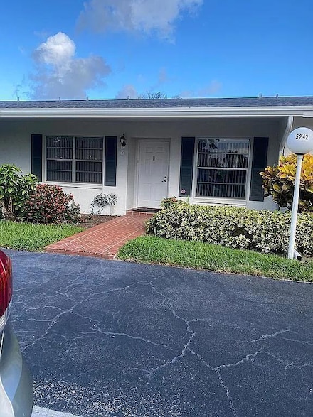 5242 Privet Place Unit 203, Delray Beach, FL 33484