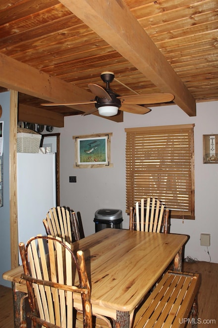 6166 Snow Strasse Ln, Bessemer, MI 49911