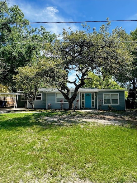 1507 W Le Compte Dr, Tampa, FL 33604