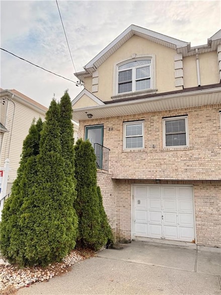48 Hinton St, Staten Island, NY 10312