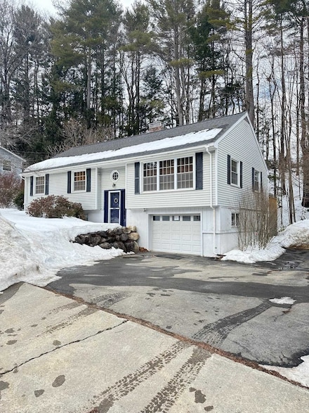 113 Stockwell Dr, Brattleboro, VT 05301