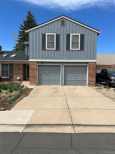 2889 S Newark Place, Aurora, CO 80014