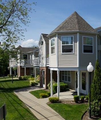 55 5th Ave Unit 1, Bay Shore, NY 11706