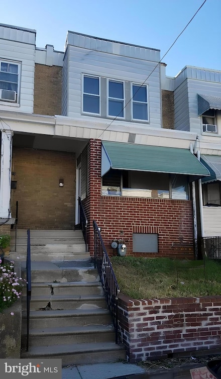 15 N 3rd St, Darby, PA 19023