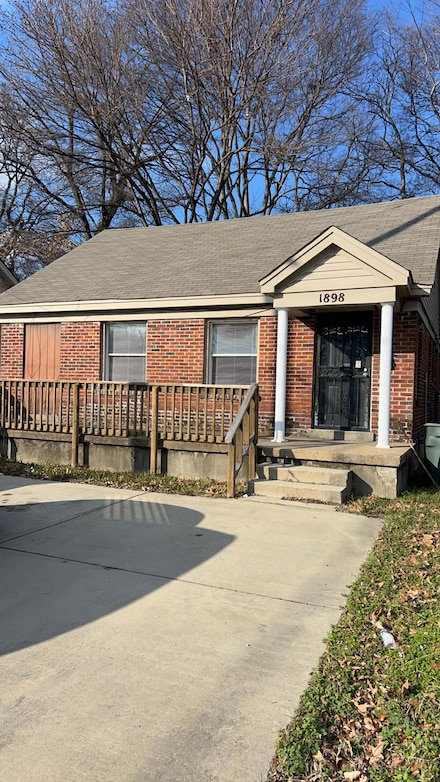 1898 E Mclemore Ave, Memphis, TN 38114