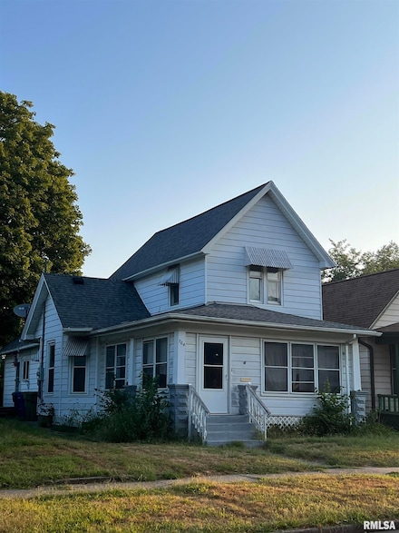 704 9th Ave S, Clinton, IA 52732