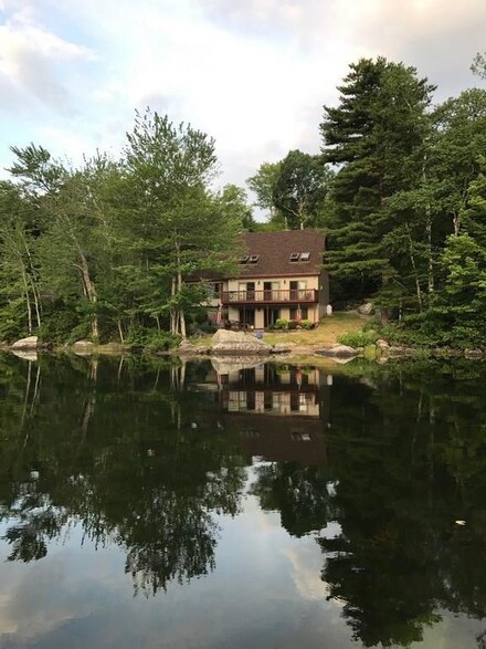 427 Lakeview Ave, Dedham, ME 04429