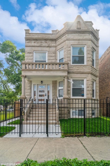 157 N Leamington Ave, Chicago, IL 60644