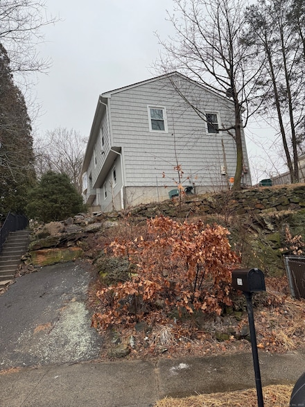 265 Vincellette St, Bridgeport, CT 06606