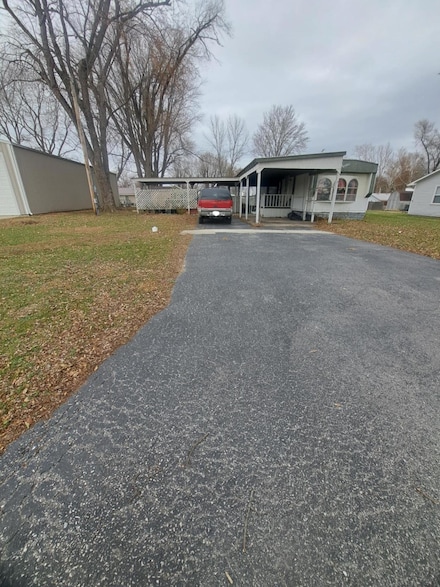 413 W Stone St, Sturgeon, MO 65284