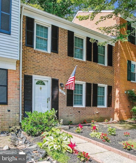 5527 Heston Ct, Springfield, VA 22151
