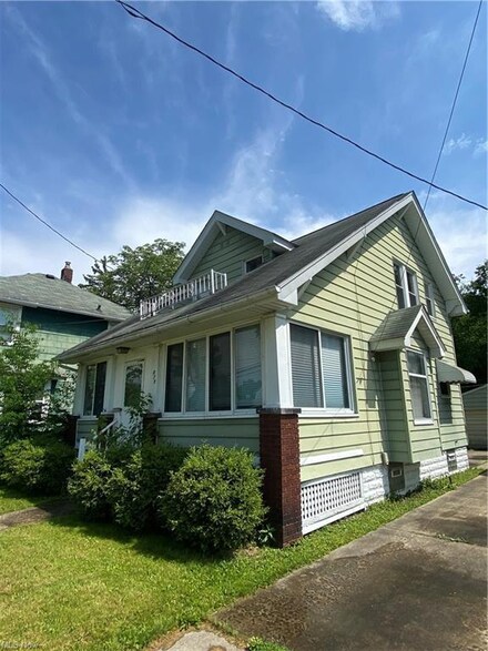 875 Palmyra Rd SW, Warren, OH 44485