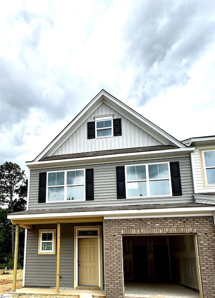 58 Fair Village Ln, Simpsonville, SC 29680