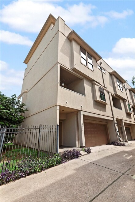 2124 Holman St, Houston, TX 77004