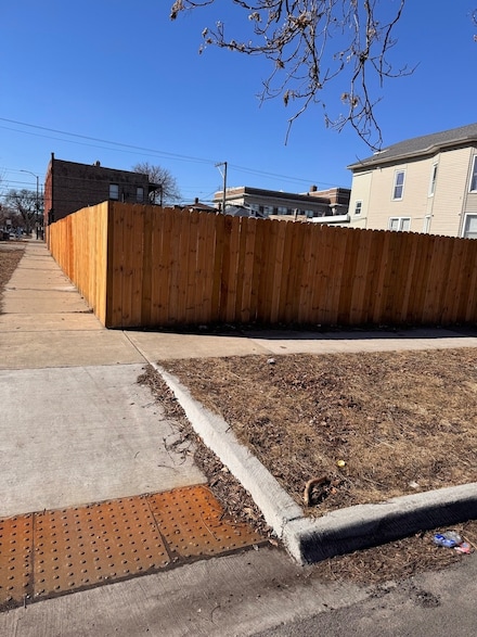 1000 N Leamington Ave, Chicago, IL 60651