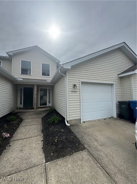 6387 Forest Park Dr, North Ridgeville, OH 44039
