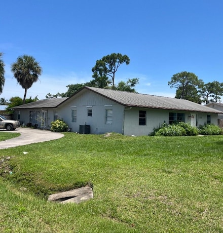 3107 SE Birch Ave, Stuart, FL 34997