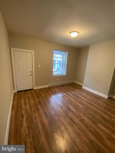 6171 Glenmore Ave, Philadelphia, PA 19142