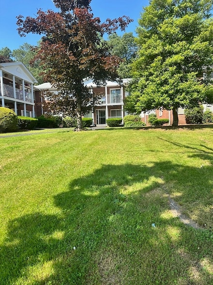 6 Bayberry Dr Unit 4, Sharon, MA 02067