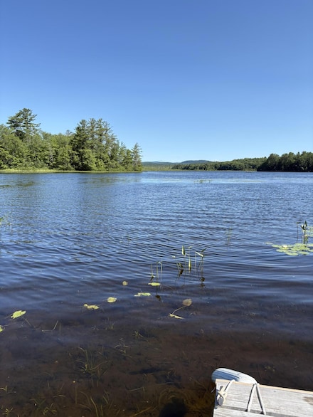 133 Lake Rd, Norway, ME 04268