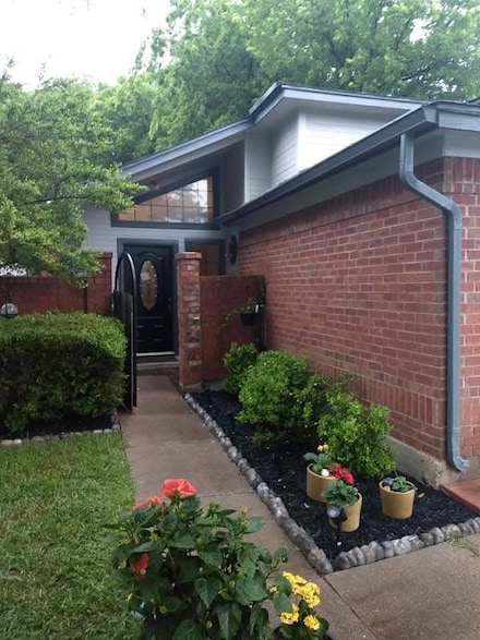 4727 Poppy Dr E, Fort Worth, TX 76137