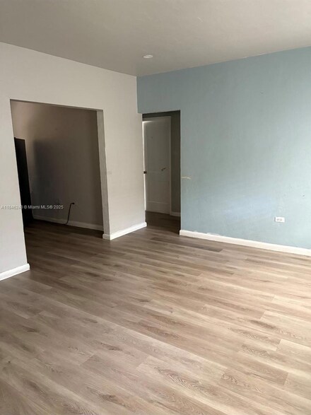 960 SW 7th St Unit 2, Miami, FL 33130
