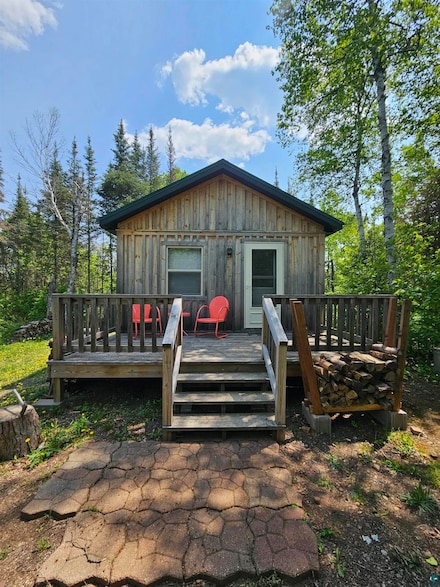 839 Loon Rd, Two Harbors, MN 55616