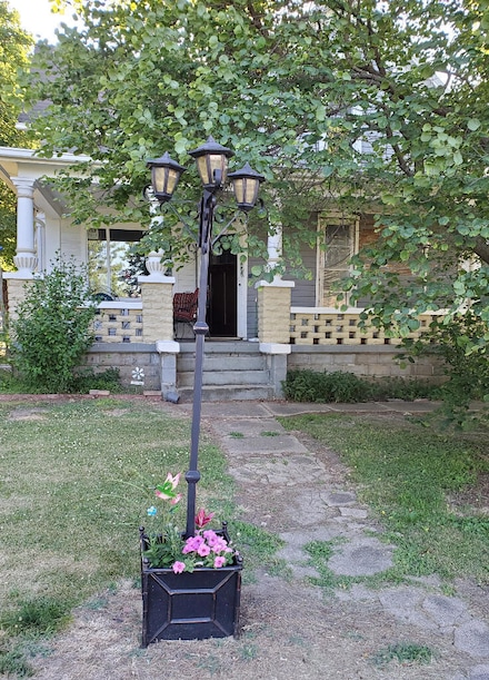150 S Canal St, Brook, IN 47922