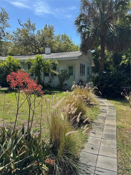 728 41st St, Sarasota, FL 34234