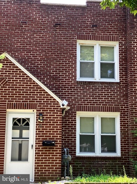 92 Budd Ave, Pemberton, NJ 08068