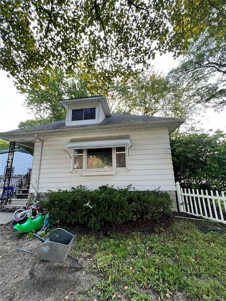 902 N Mason St, Saginaw, MI 48602