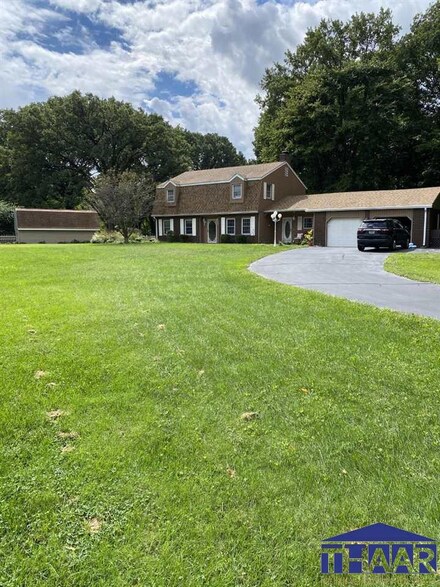 4389 E Lyn Lea Ct, Terre Haute, IN 47805