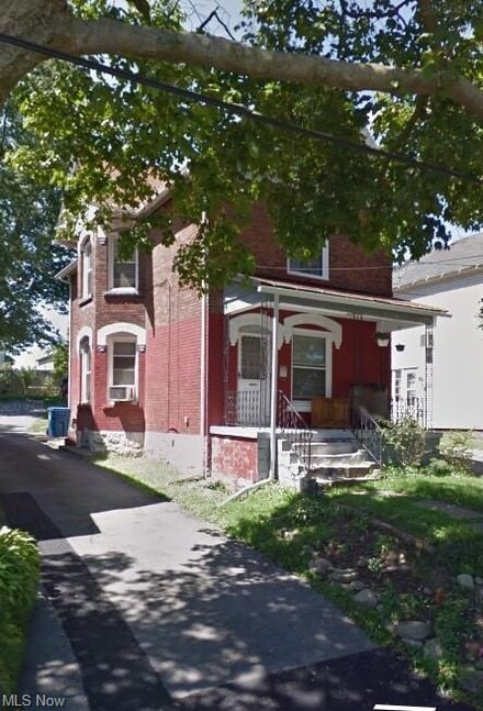 504 S Stateline Rd, Masury, OH 44438